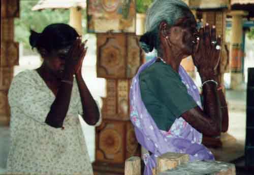 Devotees at Selva Sannidhi Murugan Kovil